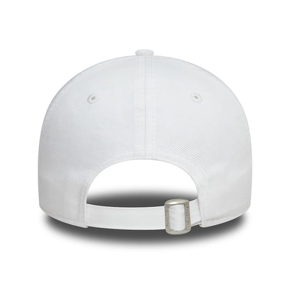 Gorra de béisbol 9TWENTY NBA White Crown New York Knicks para mujeres de New Era - Blanco-Azul Real