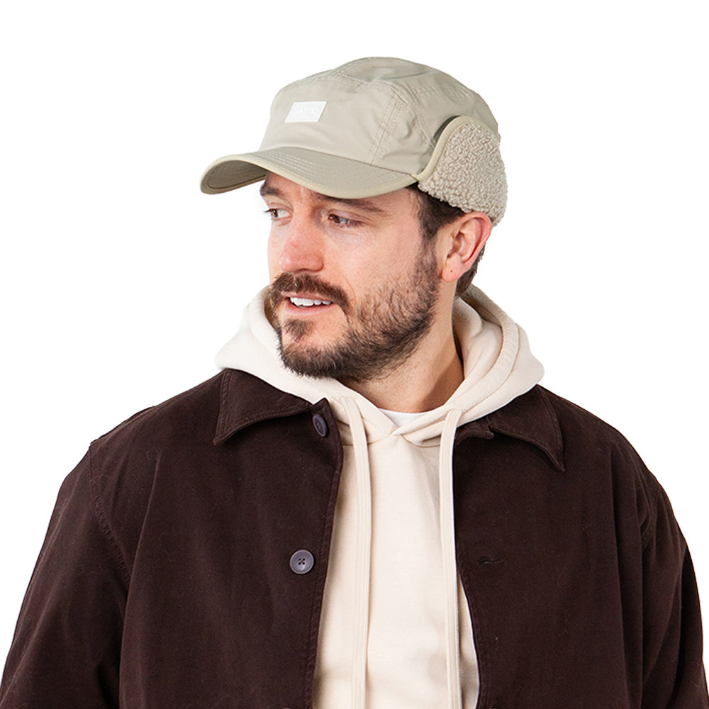 Gorra 5 paneles Hydero resistente al agua con orejeras de Barts - Beige