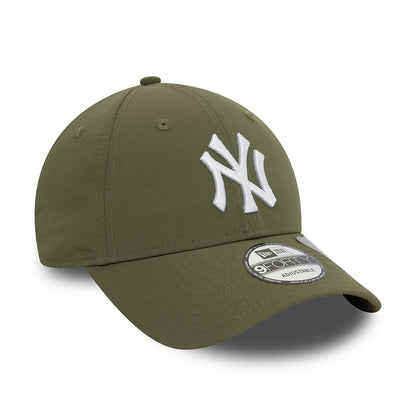 Gorra de béisbol 9FORTY MLB Recycled New York Yankees de New Era - Oliva-Blanco