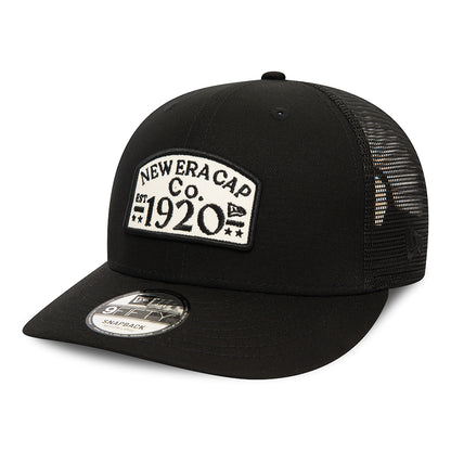 Gorra Trucker 9FIFTY Pre-curvada de New Era - Negro