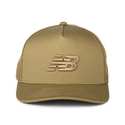 Gorra Trucker Sport Essentials de New Balance - Marrón Claro