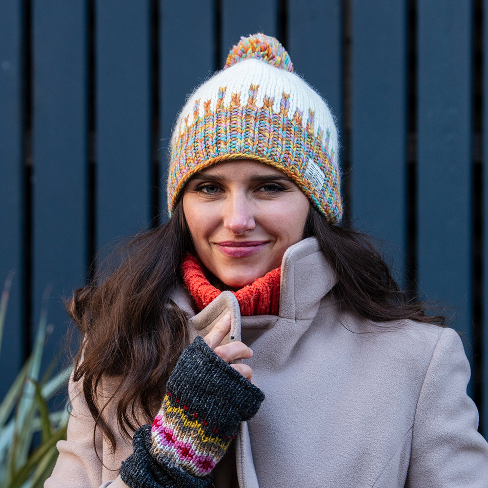 Gorro con pompón Stalagmite punto de arroz de Kusan - Blanco-Multi