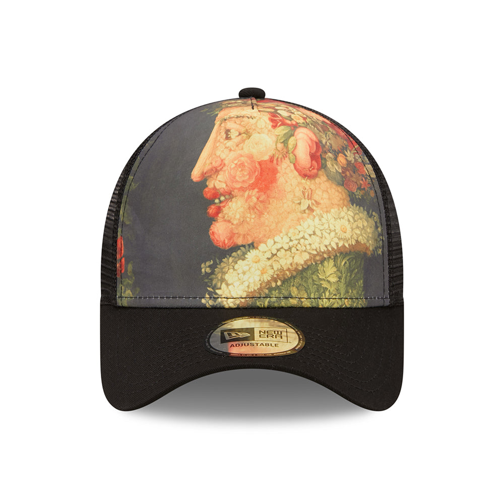 Gorra Trucker 9FORTY A-Frame Le Louvre AOP Four Seasons de New Era - Negro