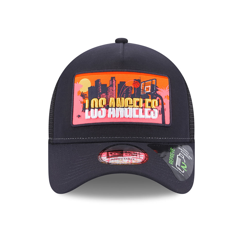 Gorra Trucker A-Frame License Plate Los Angeles de New Era - Azul Marino