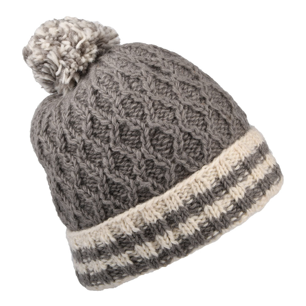 Gorro con pompón vuelta a rayas punto de diamante de Kusan - Gris Multi